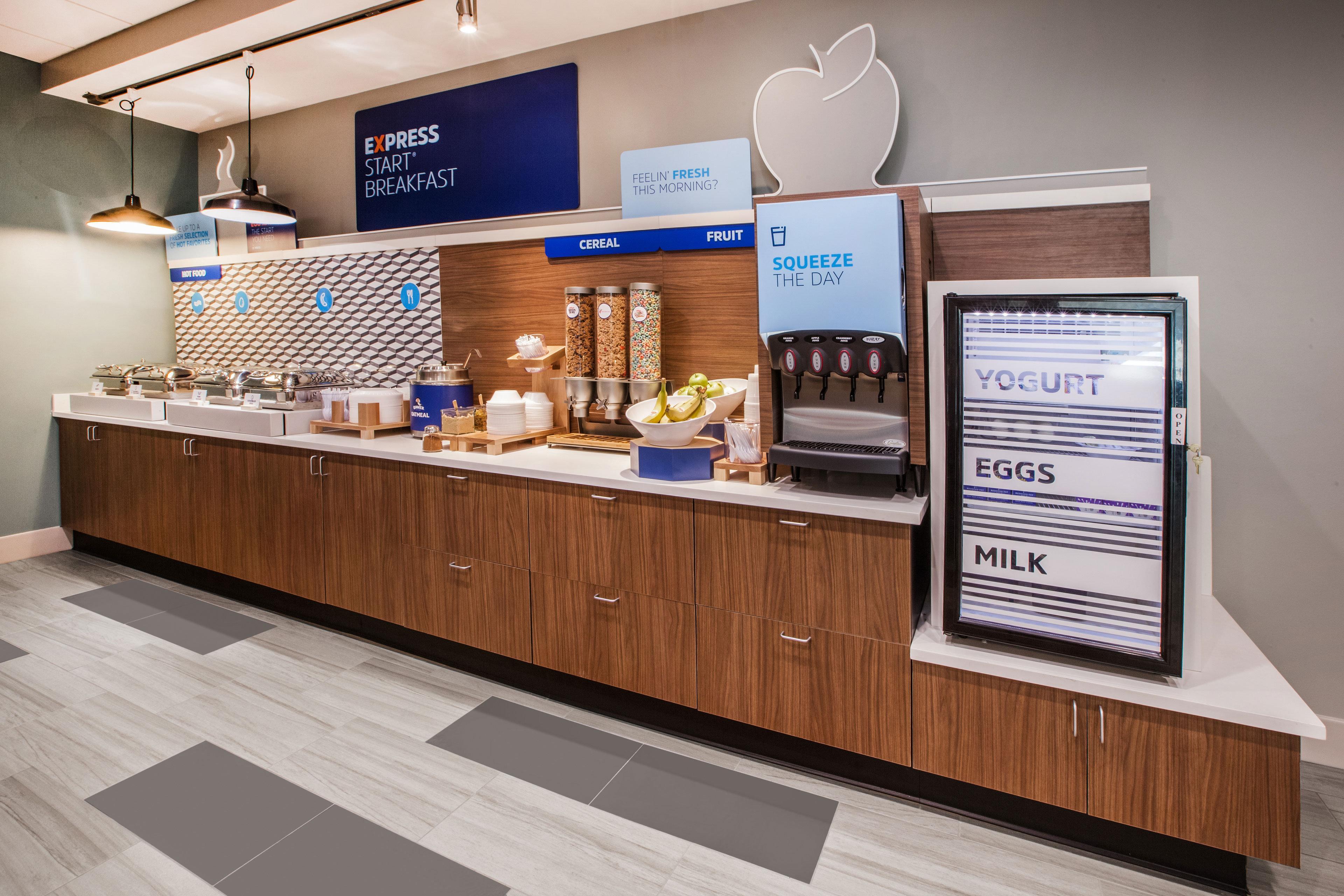 Holiday Inn Express & Suites Wausau By Ihg Weston Extérieur photo