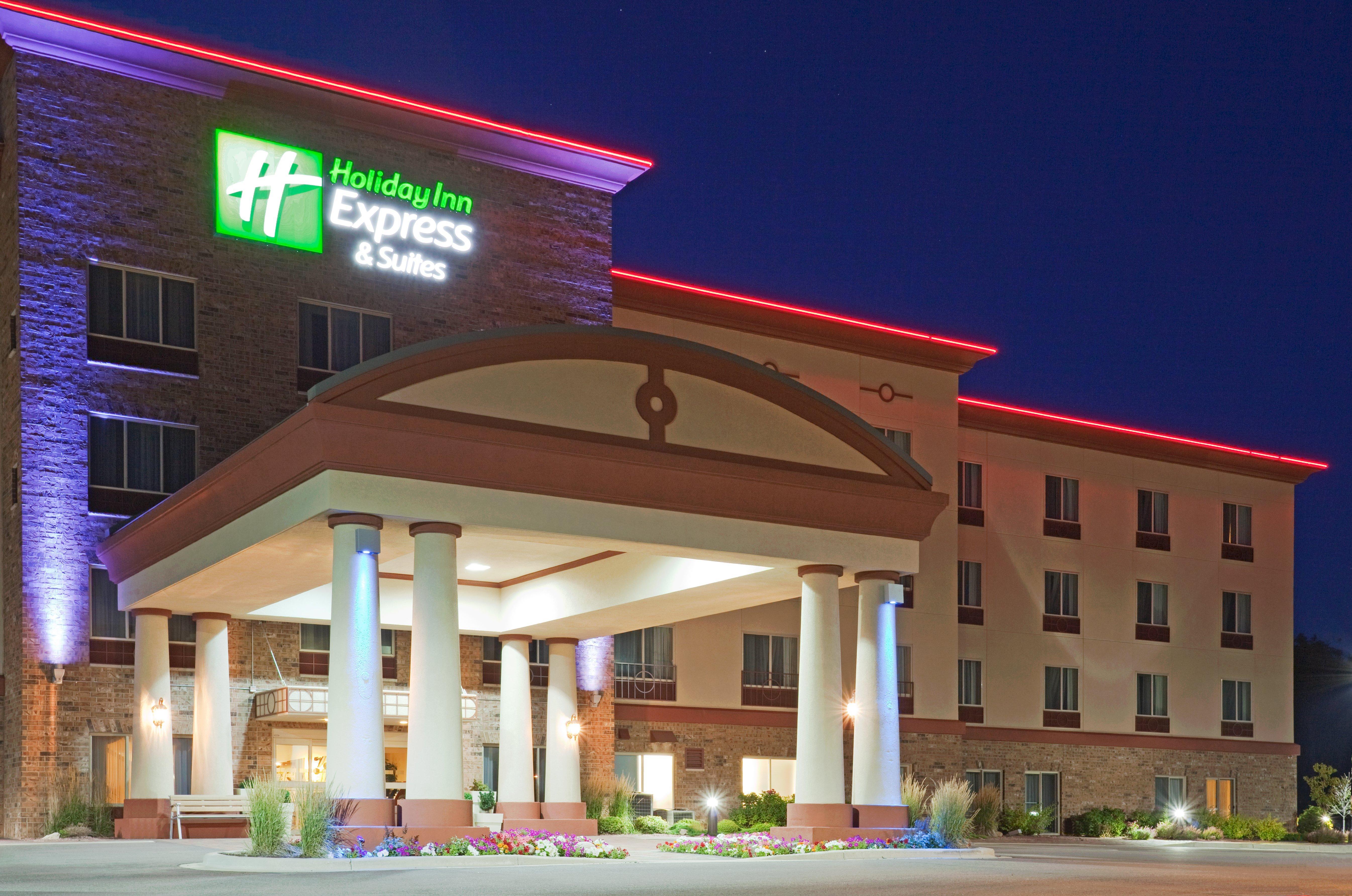 Holiday Inn Express & Suites Wausau By Ihg Weston Extérieur photo