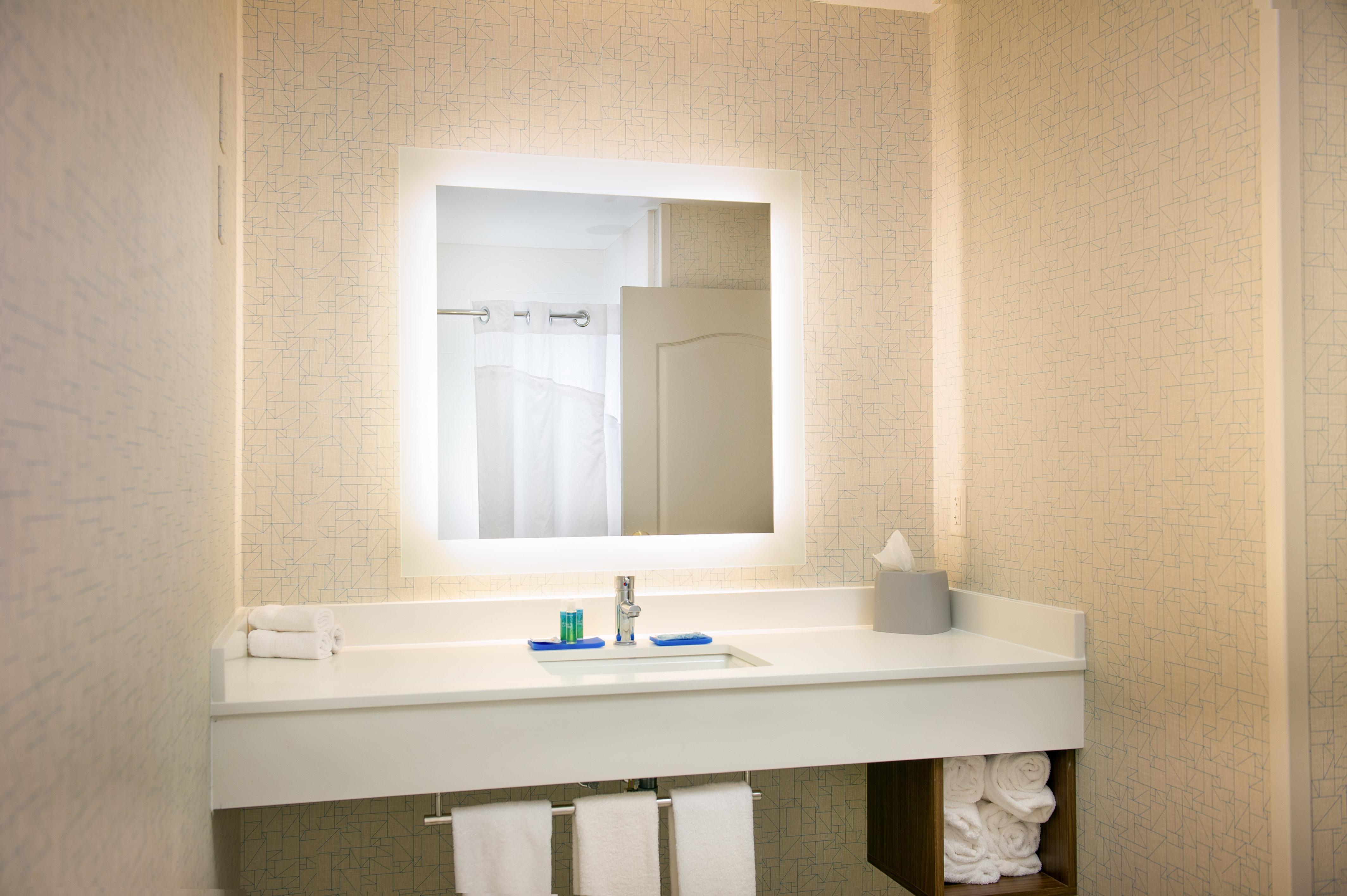 Holiday Inn Express & Suites Wausau By Ihg Weston Extérieur photo