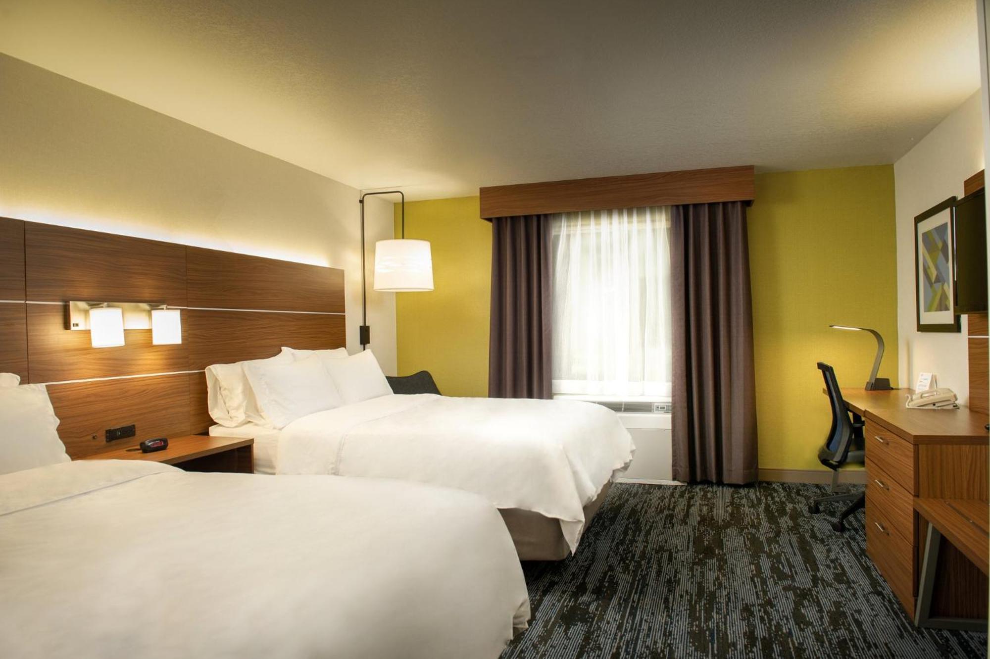 Holiday Inn Express & Suites Wausau By Ihg Weston Extérieur photo